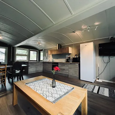 Turistsenter * Gullingen